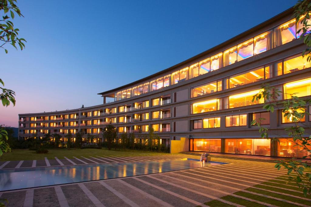 4 of Our Favorite Hotels in Kashiko Island, Shima
