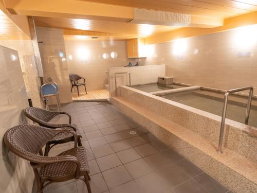 Shinsaibashi ARTY Inn - Accommodation Options