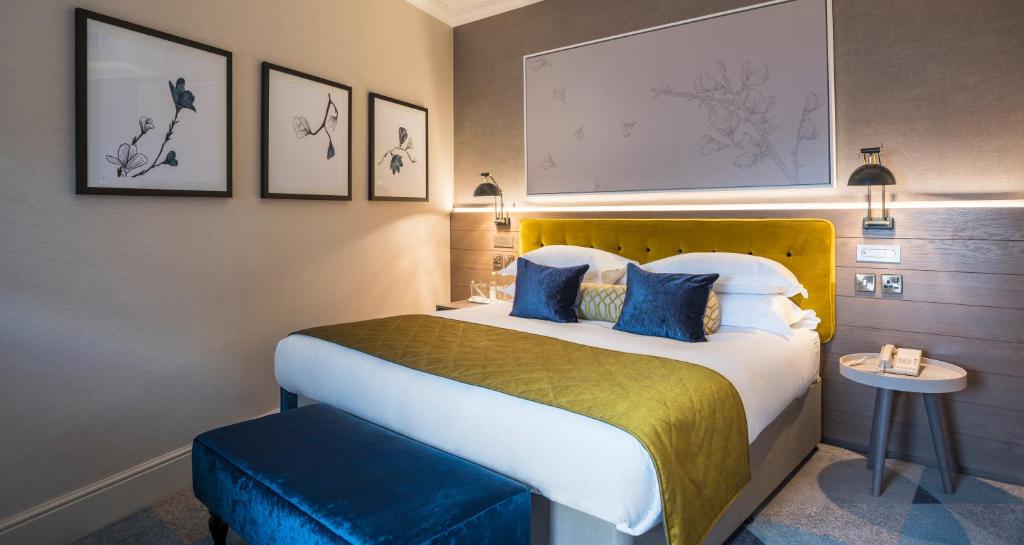 Sloane Place - Amenities and Services
