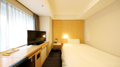 Smile Hotel Osaka Yotsubashi Review