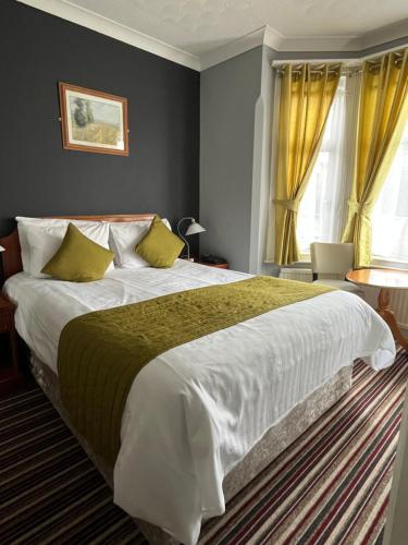 Sorrento Hotel & Restaurant - Dining and Restaurant