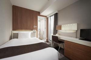 Sotetsu Fresa Inn Shimbashi-Karasumoriguchi - Location Highlights