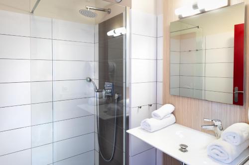 SOWELL RESIDENCES The Pearls of Saint Tropez - Amenities and Features