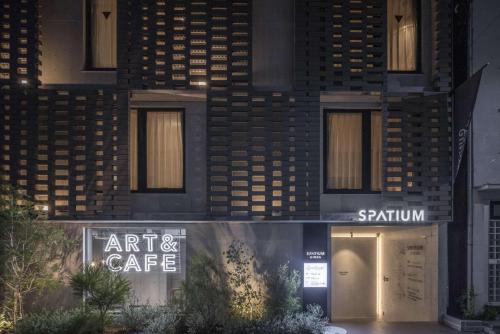 Spatium Ginza Pony - Key Amenities