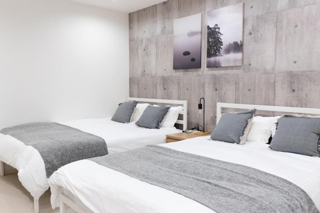 STAGE NAMBA SOUTH - Property Overview