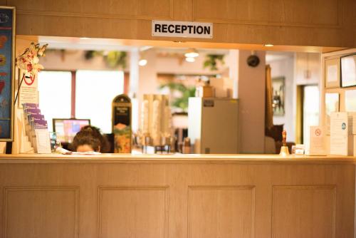 Stay Inn Manchester - Amenities and Services