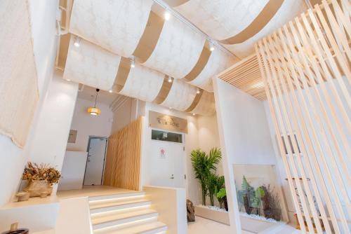 Stone Ring Portal - Guest Experiences