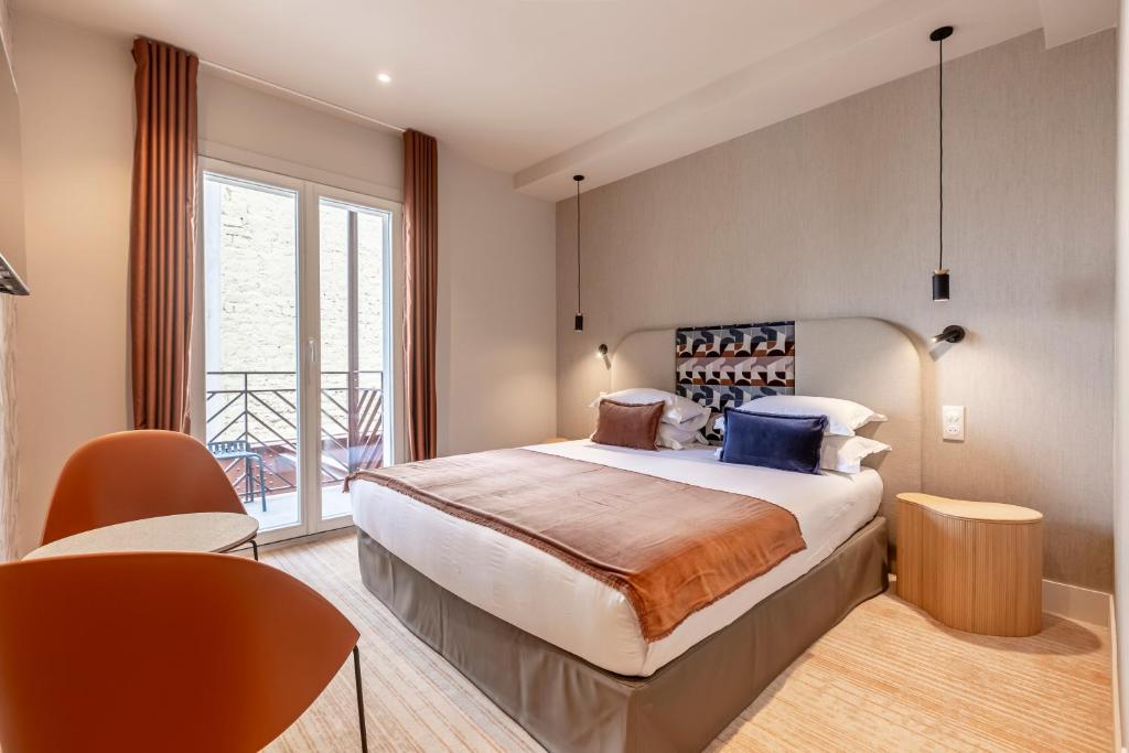 Suites FL By Sweett - Location and Accessibility