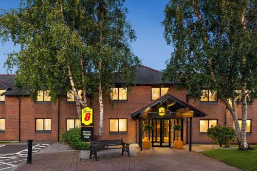 Super 8 by Wyndham Chester East - Hotel Facilities and Amenities