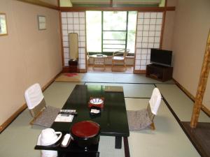 Takaragawa Onsen Ousenkaku - Location and Accessibility