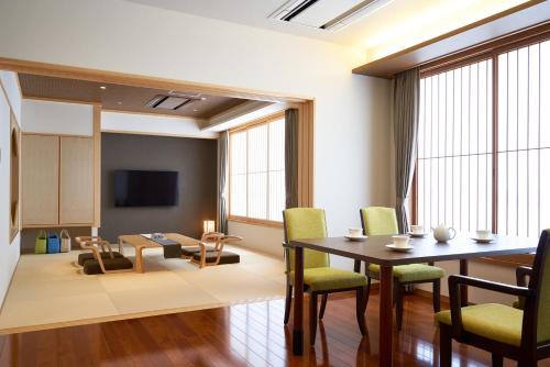 Tendo Hotel - Location Details
