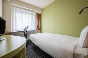 The B Ikebukuro - Key Amenities and Services