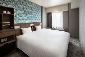 The B Namba-Kuromon - Exceptional Amenities and Services