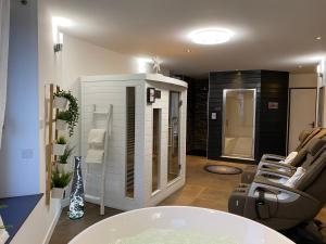 The Bougainville Suites - Culinary Experiences and Dining Options