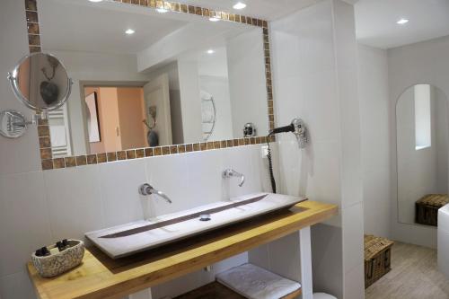 The Bridge of Louysse - Exceptional Guest Experiences