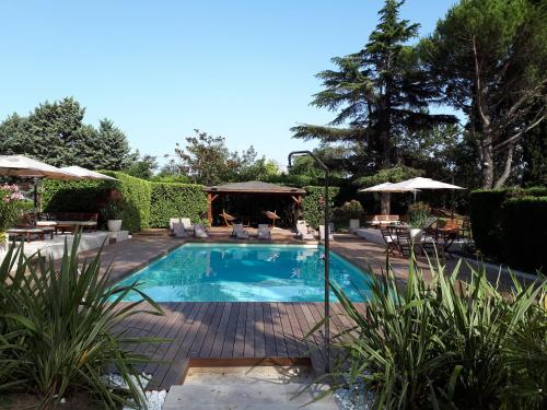 The Cedar of Soyons - Features and Amenities