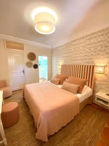 The Charming Hotel - La Bastide Du Port - Accommodations and Amenities