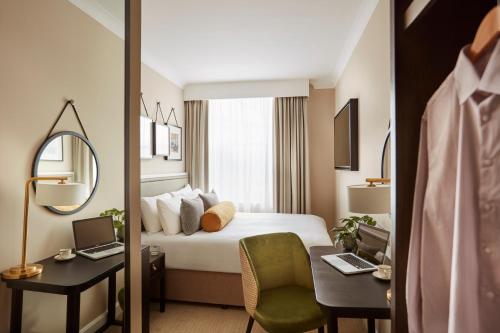 The Clermont London, Victoria - Accommodations and Room Types