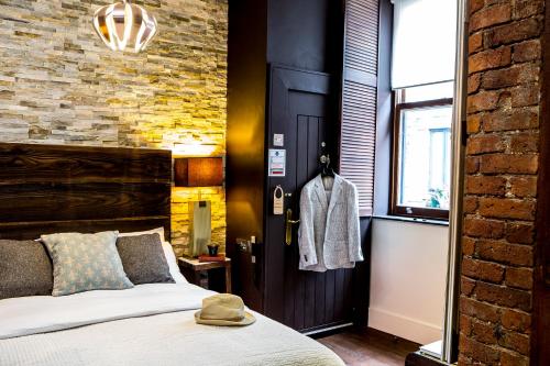 The Cow Hollow Hotel Review