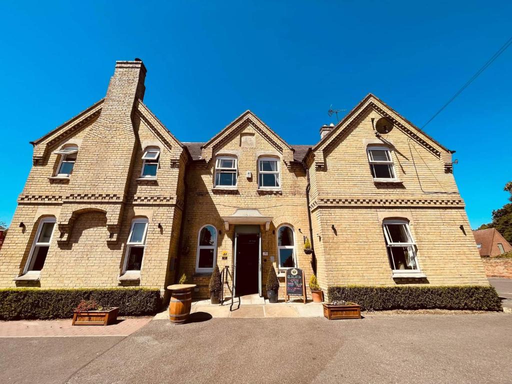 The Finch Hatton Arms - Accommodation Options