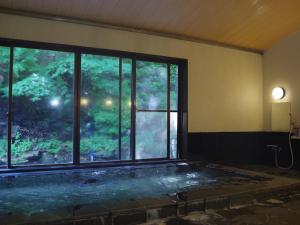 The Guesthouse of Ajiro - Amenities and Dining