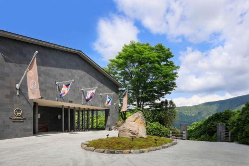 THE HIRAMATSU HOTELS & RESORTS SENGOKUHARA HAKONE Review - Accommodations