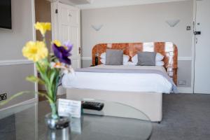 The Lanes Hotel - Location and Accessibility