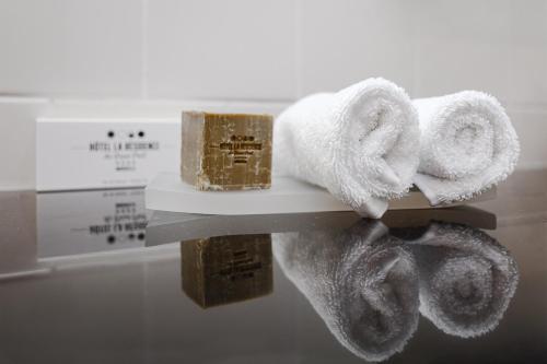 The Old Port Residence - Room Features and Amenities