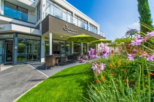 The Park Hotel - Convenient Location