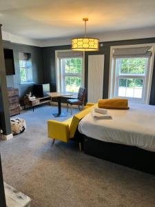 The Plough Inn - Accommodation and Amenities