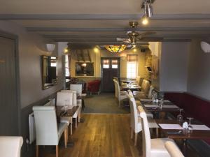 The Queens Head - Guest Reviews and Ratings