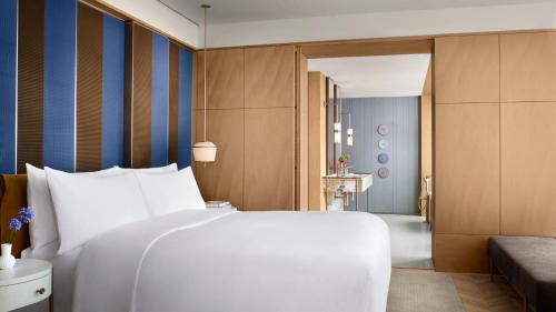 The Ritz-Carlton Fukuoka - Location and Nearby Attractions