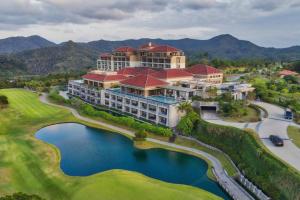 The Ritz-Carlton Okinawa - Location and Accessibility
