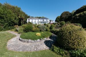 The Rosevine - Stunning Coastal Location