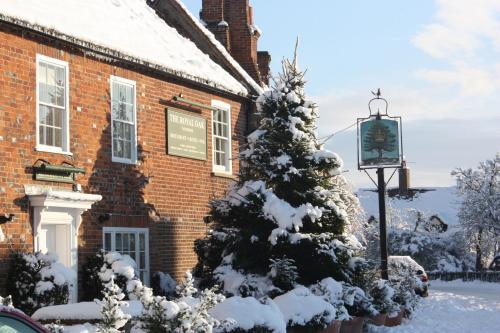 The Royal Oak, Yattendon - Accommodations and Amenities