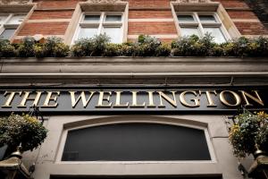 The Wellington Hotel - Location and Nearby Attractions