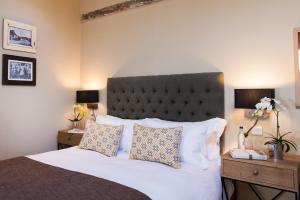 The White Hart, South Harting - Amenities and Services