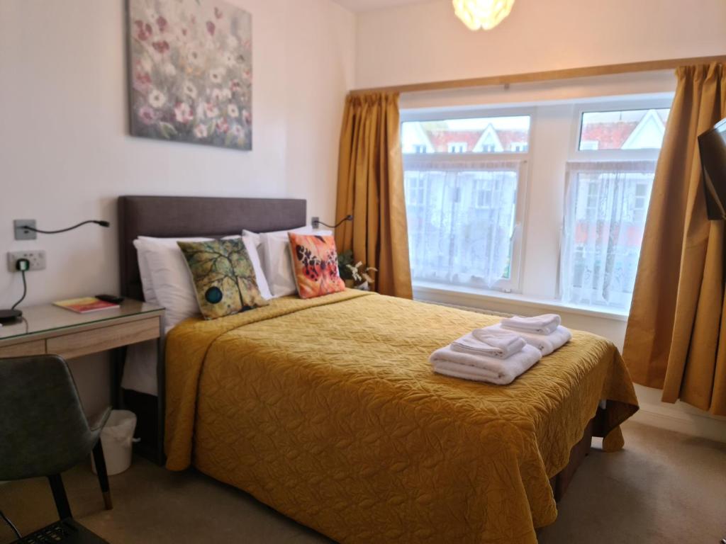 Torland Seafront Hotel - Free Parking, Wi-Fi, All Rooms En-Suite - Accommodation Details