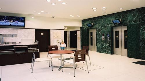 Toyoko Inn Osaka JR Noda Ekimae - Guest Experiences