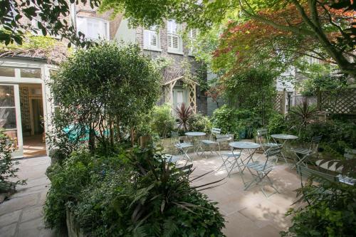 Vancouver Hotel and Studios - Accommodation Options