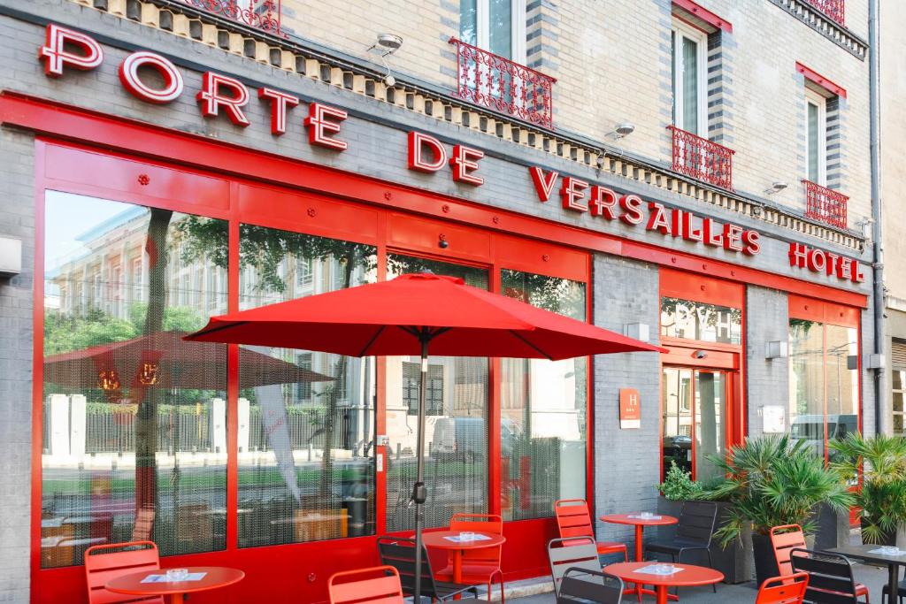 Versailles Gate Hotel - Amenities and Services