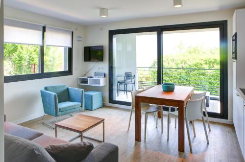 West Coast - Popular Destinations and Activities