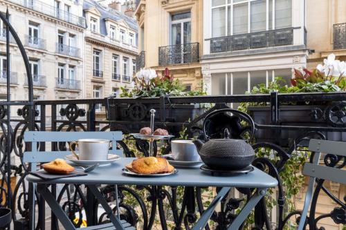 West-End Hotel - Amenities and Services