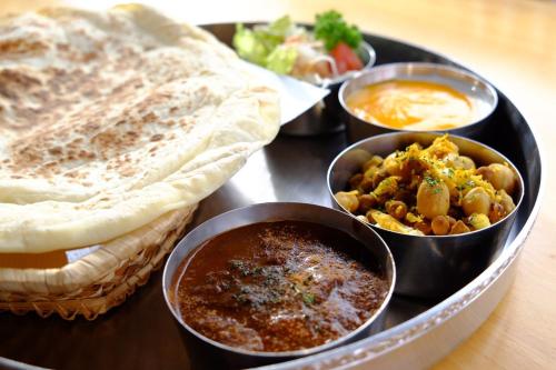 World Curry House Spice Road - Location and Accessibility