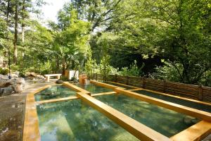 Yamanaka Onsen Hanatsubaki - Accommodations and Amenities