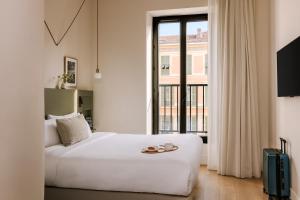 Yelo Jean Médecin Powered by Sonder - Room and Hotel Amenities