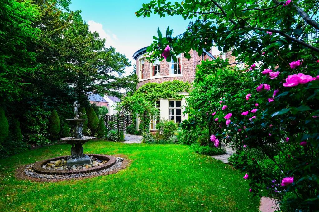 York Pavilion Hotel, Sure Hotel Collection by Best Western Review