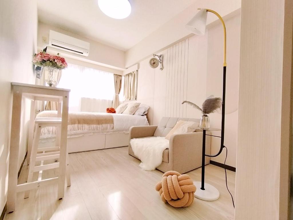 Z87 New Inn Central Shinjuku Station 5 Mins to Station, Max 3P New Inn Yasukata Table, Outdoor Bathtub, Wooden Bath, Original Inn - Amenities Overview