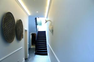 1 Craven Hill Gardens - Guest Experience