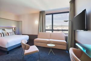 Aiden by Best Western Clermont-Ferrand - Le Magnetic Hotel & Spa - Location and Accessibility